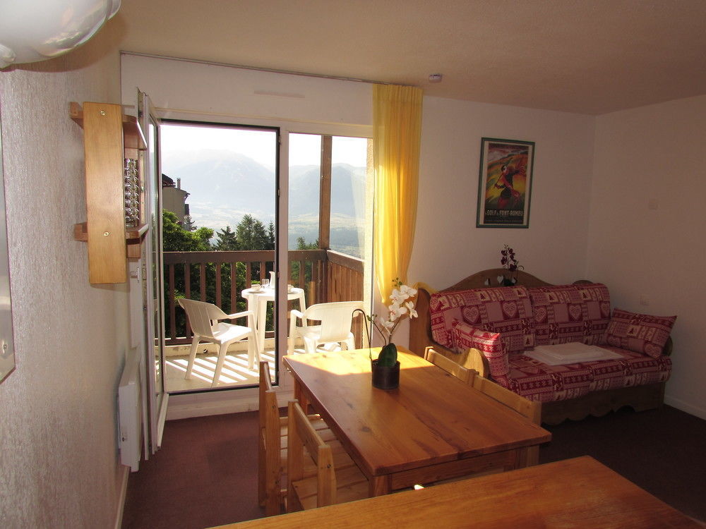 Les Balcons Du Soleil Aparthotel Font-Romeu-Odeillo-Via Ngoại thất bức ảnh